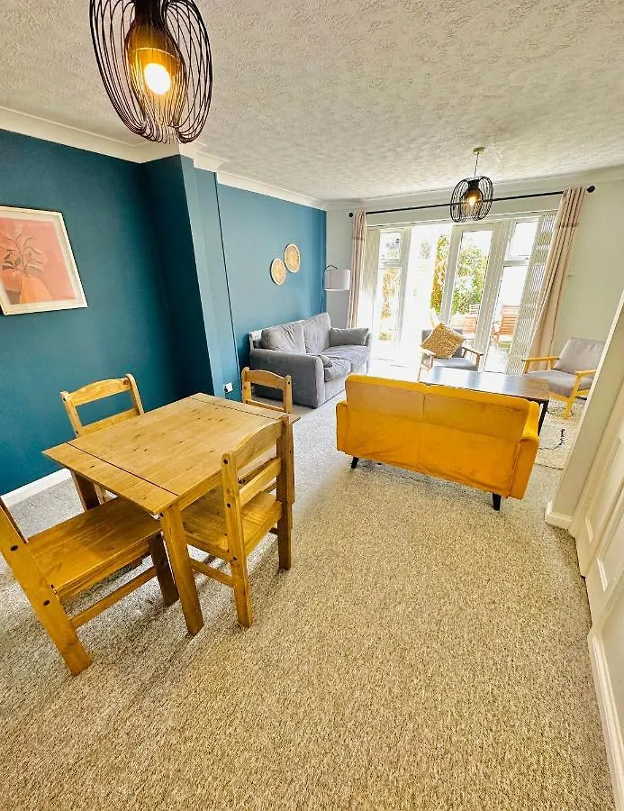 Place2Stay Central Brighton Free Parking 3 Bed House 펜션